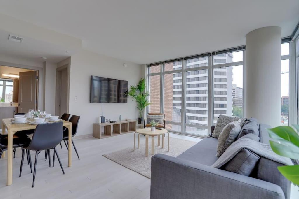 Wonderful 2Br Apartment At Crystal City Арлінгтон Екстер'єр фото