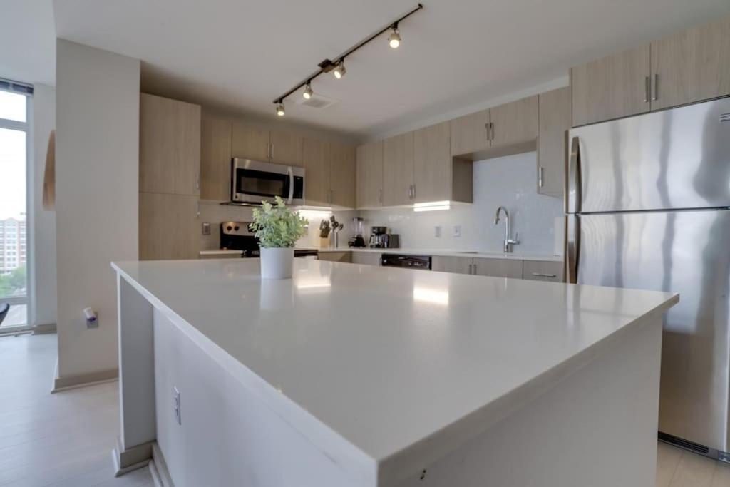 Wonderful 2Br Apartment At Crystal City Арлінгтон Екстер'єр фото