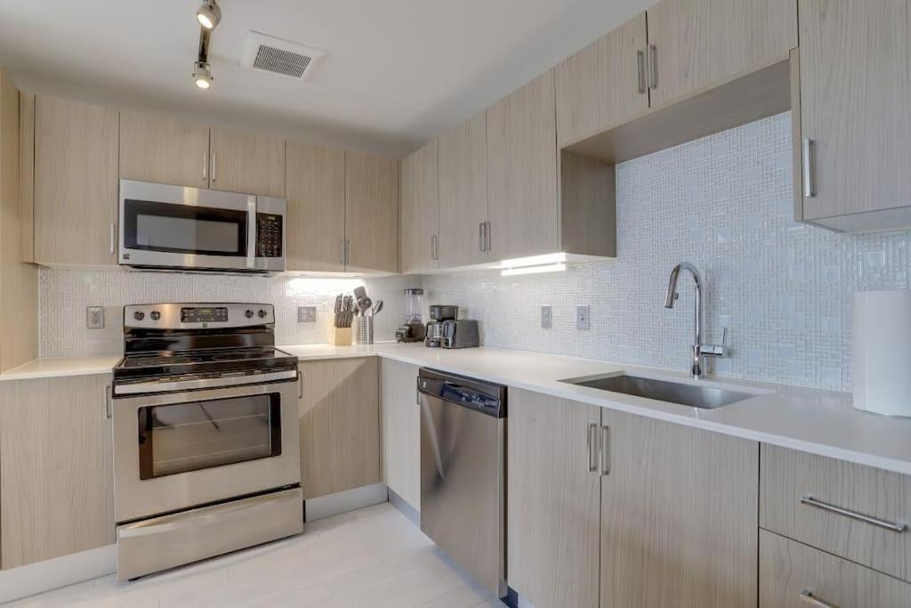 Wonderful 2Br Apartment At Crystal City Арлінгтон Екстер'єр фото